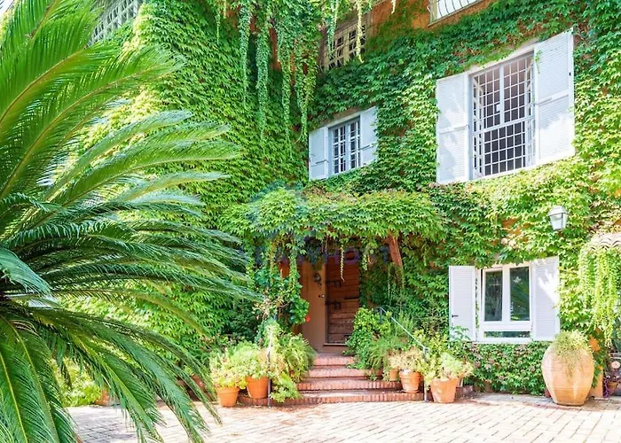 A Green Gate To Rome
